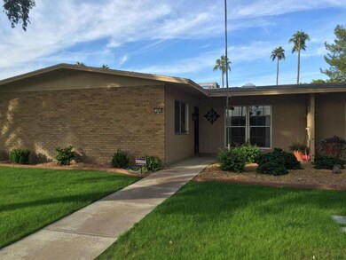 10806 W Santa fe Dr, Sun City, AZ 85351 - photo 2