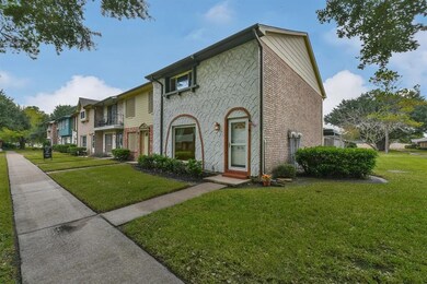 3816 Laura Leigh Dr, Friendswood, TX 77546 - photo 2