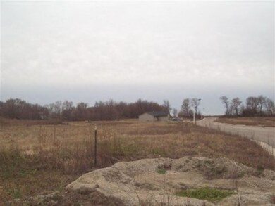 2541 S Terrace St, Janesville, WI 53546 - photo 5