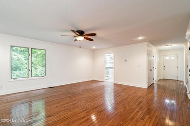 5527 Forest Lake Dr-23