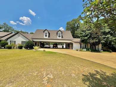 1996 Oakview Dr, Tupelo, MS 38804 - photo 2