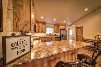 3019 Hardpan Ave, Cody, WY 82414 - photo 3