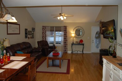 605 Forest Ridge Dr, Mount Washington, KY 40047 - photo 5