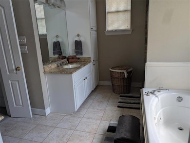 11062 Boudreaux Rd, Gonzales, LA 70737 - photo 4