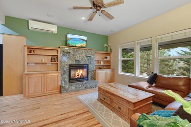 9262NClarkviewPl-5