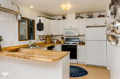 Kitchen (2)