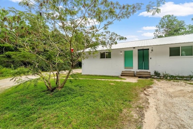 248 Four Mile Rd unit G, Freeport, FL 32439 - photo 2