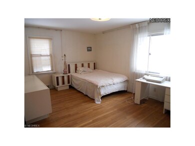 Master Bedroom Suite with Hardwood Floors and Full