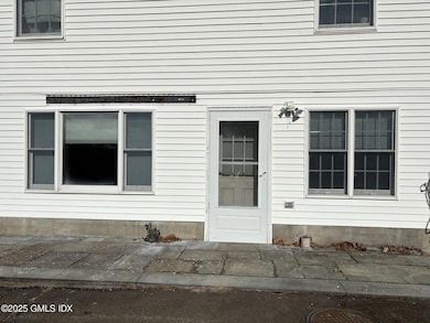 233 Pemberwick front