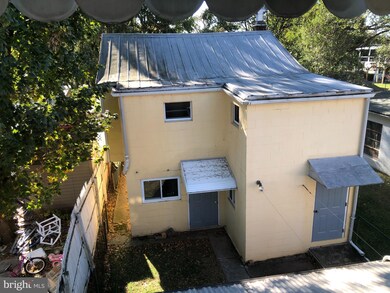 3326 Ridgeway St, Reading, PA 19605 - photo 3