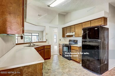 8139 Pineverde Ln, Jacksonville, FL 32244 - photo 4