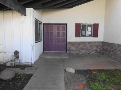 045-903734 - Front Porch