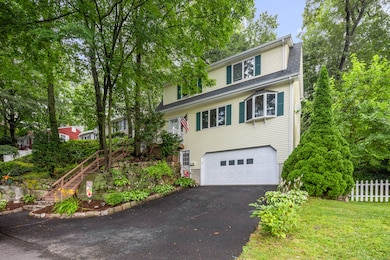 Two front doors, lower & upper, provide ease of access for nearly everyone