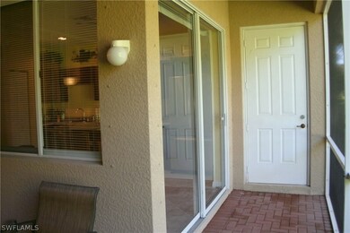 Under-air lanai w/room for furniture off main livi