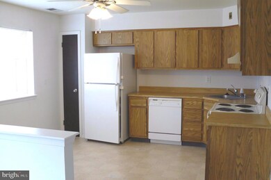 23 Oleander Ct, Mount Laurel, NJ 08054 - photo 6