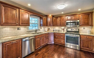 New Kitchen/Granite/Stainless/Hardwood Floors