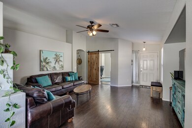 661 N Joshua Tree Ln-7