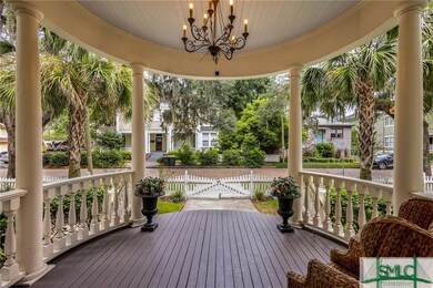 121 W 36th St, Savannah, GA 31401 - photo 4