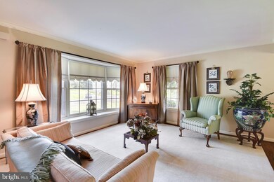 13371 Meadowsweet Dr, Fairfax, VA 22033 - photo 3