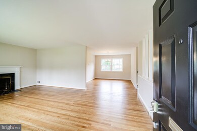 1904 Stirrup Ln, Alexandria, VA 22308 - photo 3