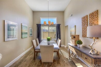Separate formal dining room