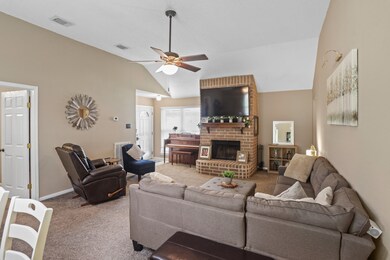 2704 Mockingbird Dr, Alvin, TX 77511 - photo 6