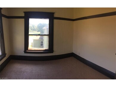 1520 2nd St SE unit 2, Canton, OH 44707 - photo 3