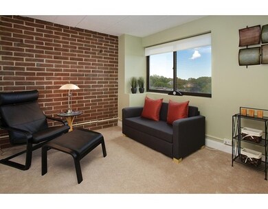 1856 Beacon St unit PHF, Brookline, MA 02445 - photo 5