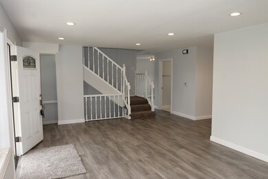 673 N Howard Ave, Elmhurst, IL 60126 - photo 7