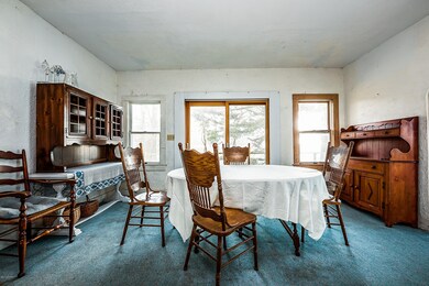 04_47025LakeViewAve_2_DiningRoom_HiRes
