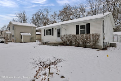 5989 Cypress St, Haslett, MI 48840 - photo 5