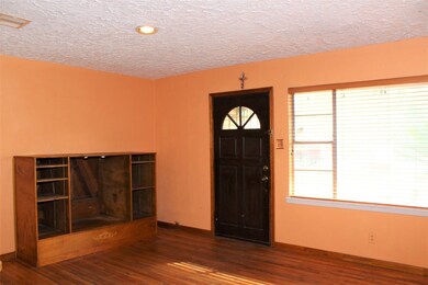 2335 Goodloe St, Houston, TX 77093 - photo 2