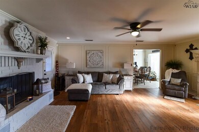 1525 Cynthia Ln, Wichita Falls, TX 76302 - photo 5