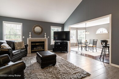 6923 Catalpa Springs Dr, Louisville, KY 40228 - photo 4