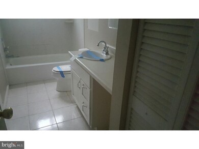 204 Centaurian Dr, West Berlin, NJ 08091 - photo 4