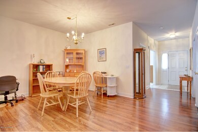 1544 Honeybee Ln Unit 2-large-007-12-DSC