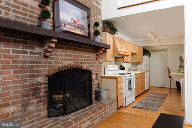 1608 Zulla Rd unit 2, Middleburg, VA 20117 - photo 7