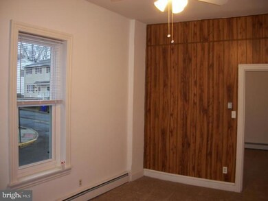 729 Glasgow St unit 1FLN, Pottstown, PA 19464 - photo 7