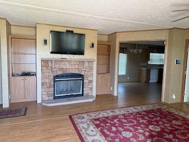 821 E A St, Watonga, OK 73772 - photo 3