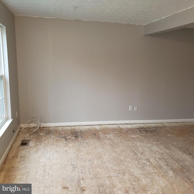 11 Milkwood Ct, Owings Mills, MD 21117 - photo 4