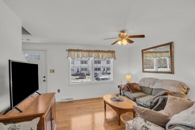 101 Donohue Rd unit 17, Dracut, MA 01826 - photo 5