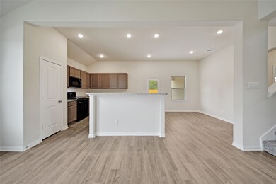 11045 Patriot Ct, Cleveland, TX 77328 - photo 5