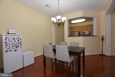 Lakeland Ridge Condominiums unit 304, Gaithersburg, MD 20878 - photo 4