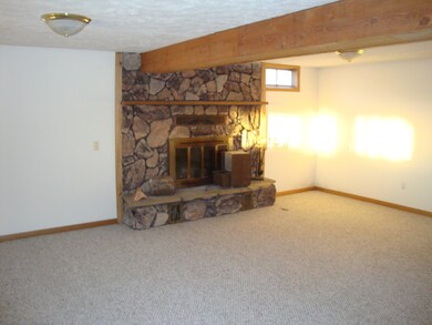 living room w fireplace