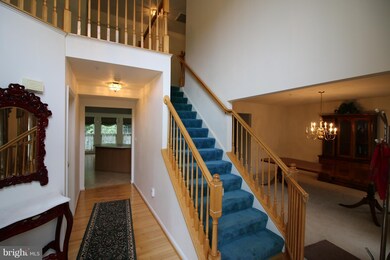 9104 Little Stone Dr, Fort Washington, MD 20744 - photo 2