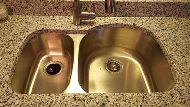 77 Cyman Dr, Chicopee, MA 01013 - photo 5