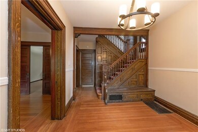 FOYER & STAIRS TO 2ND FLOOR