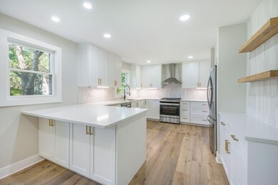 Awesome kitchen.
