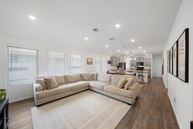 18450 Running Shadow Ct, Hockley, TX 77447 - photo 6