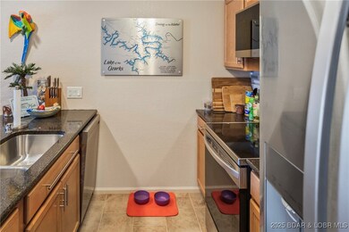 432 Indian Pointe unit 432, Osage Beach, MO 65065 - photo 6